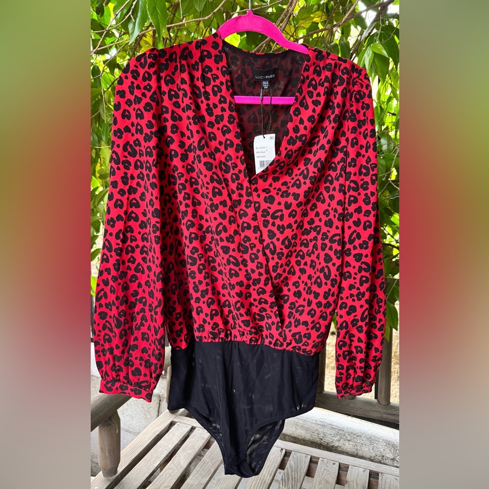 Fierce & Flirty! Lucy Paris Red Leopard Print Bodysuit Blouse Size Medium